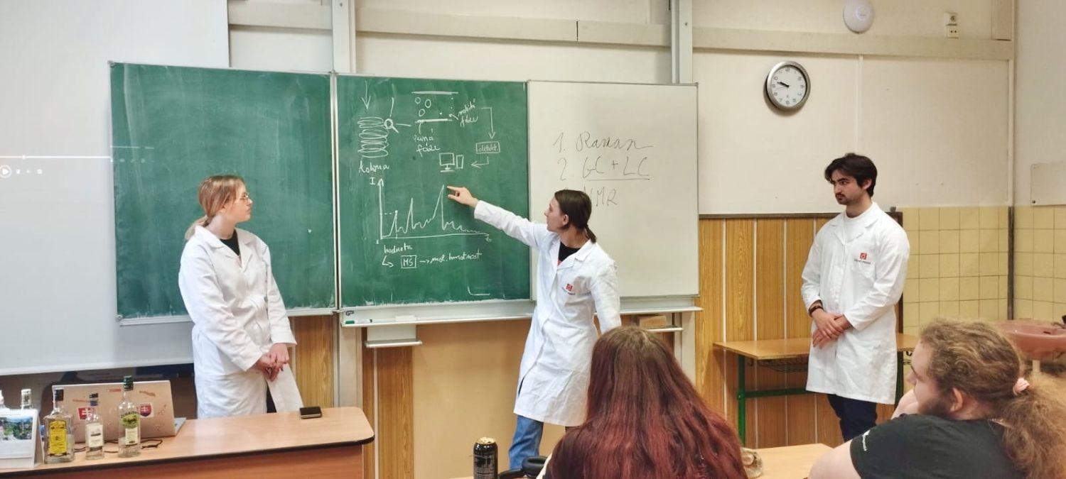 Prezentace Ústavu analytické chemie na střední škole SOŠTaZ Lovosice